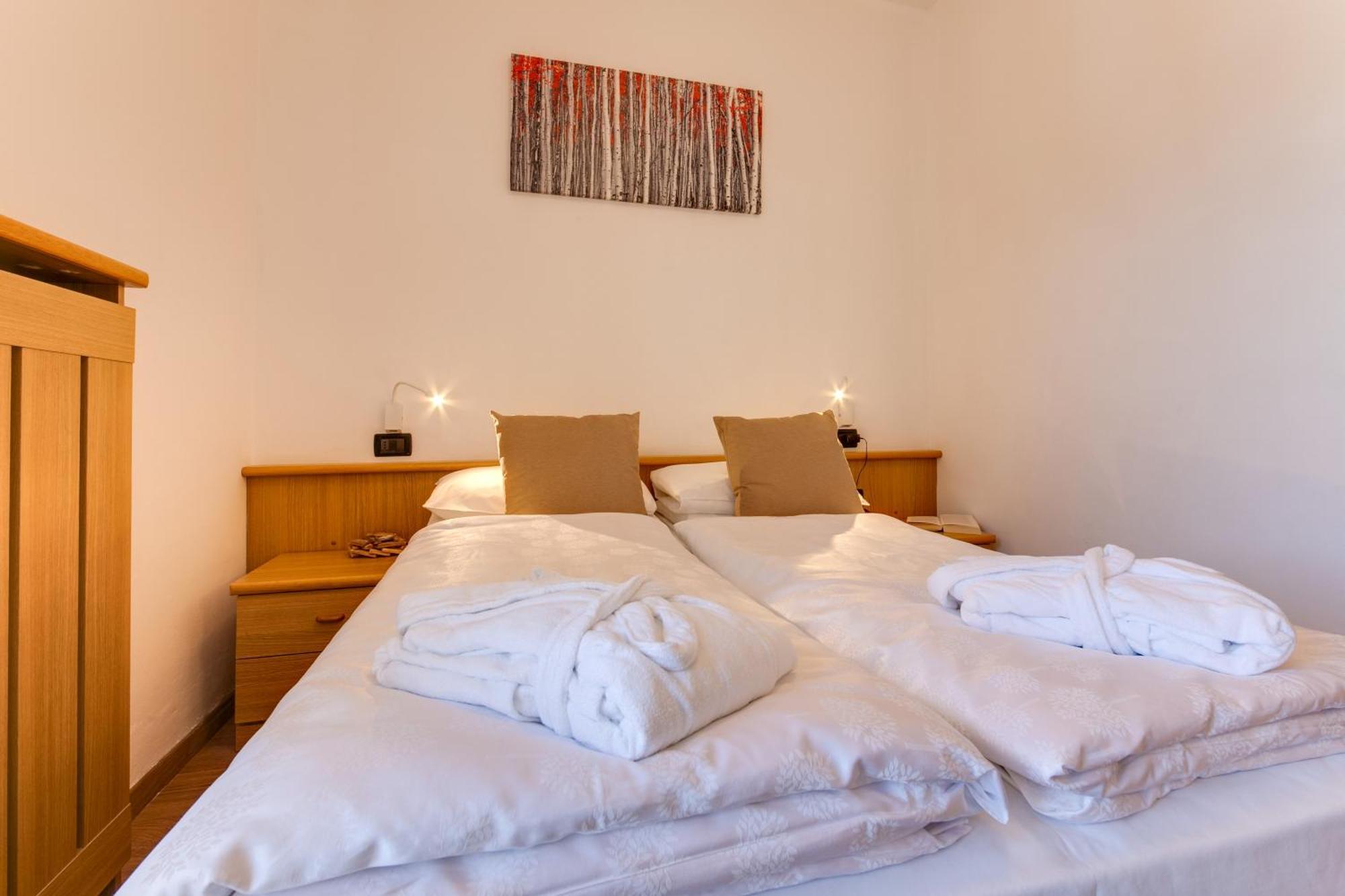 Hotel Bellamonte Predazzo Chambre photo