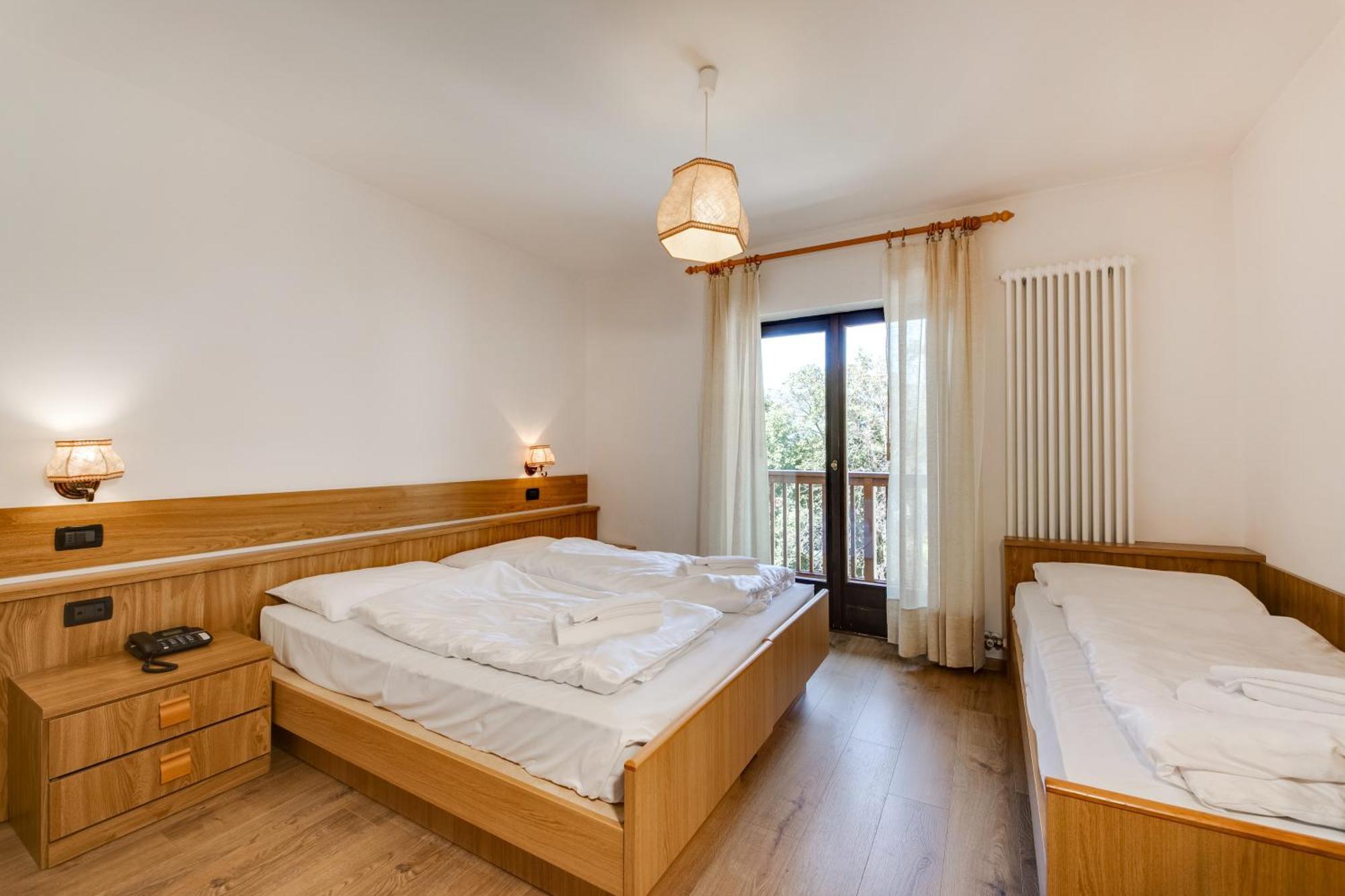 Hotel Bellamonte Predazzo Chambre photo